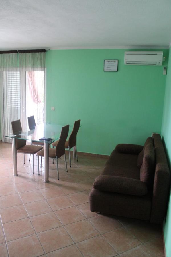 Apartmani Petra Primošten Extérieur photo